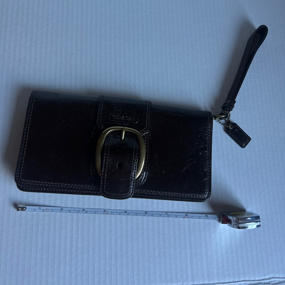 Vintage coach Madison Carriage brown patent leatherware wristlet/wallet/clutch